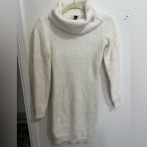 Cozy White Turtleneck Sweater from Windsor